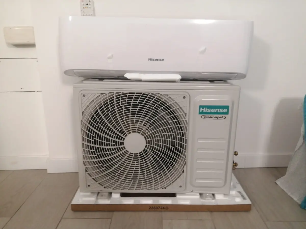 Split Hisense y unidad exterior nuevos preparados para instalar